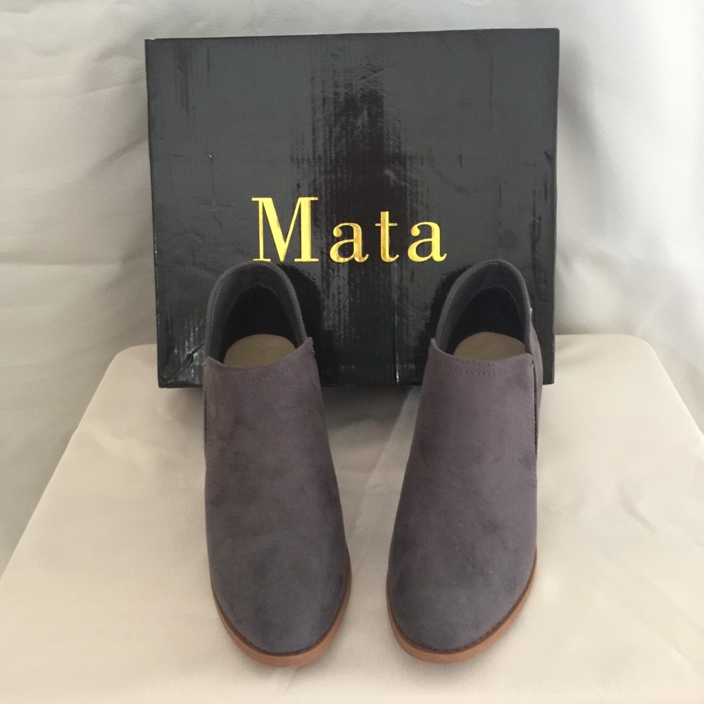 NIB Mata Booties